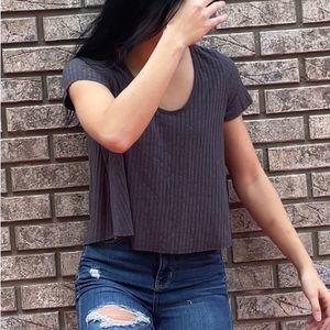 American Eagle Outfitters Gray Crop Top Size Small
